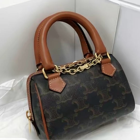 Celine (mini) - Picture 2 of 2